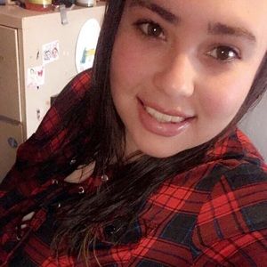 Meet your Posher, Celina